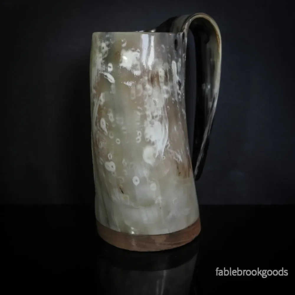 Handsnidad hornmugg, Torshammare - Bild 3