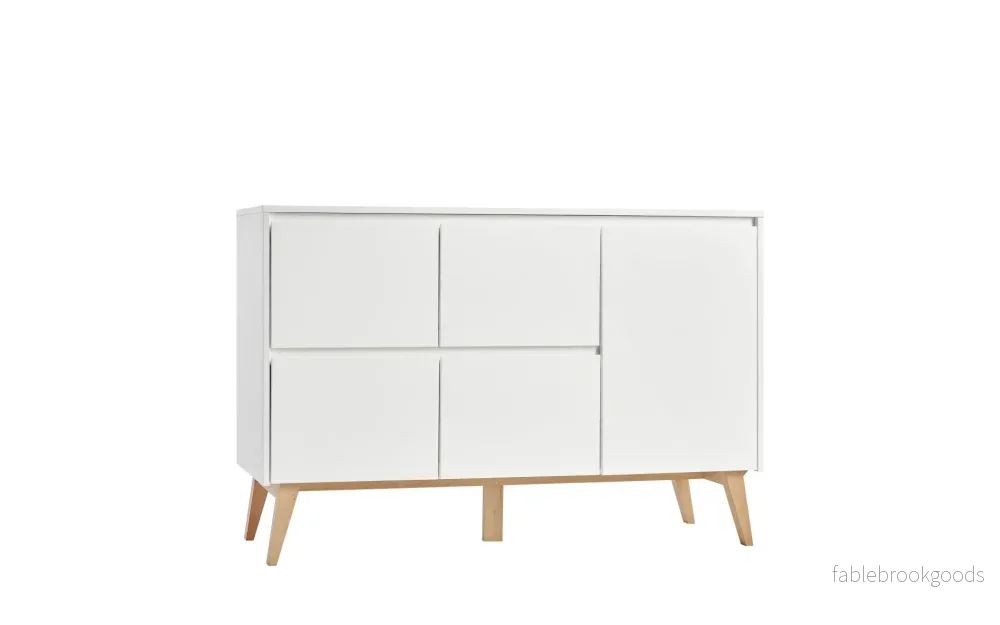 Sara 4-chest of drawer + 1 door White color Sara 4-chest of drawer + 1 door White color