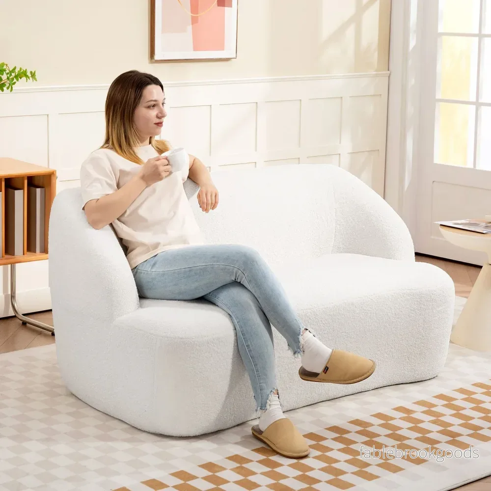 2-sits soffa, svängd design, fleeceklädsel, krämvit - Bild 2
