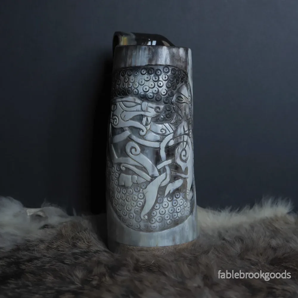 Handsnidad hornmugg, Thyr och fenris - Bild 2