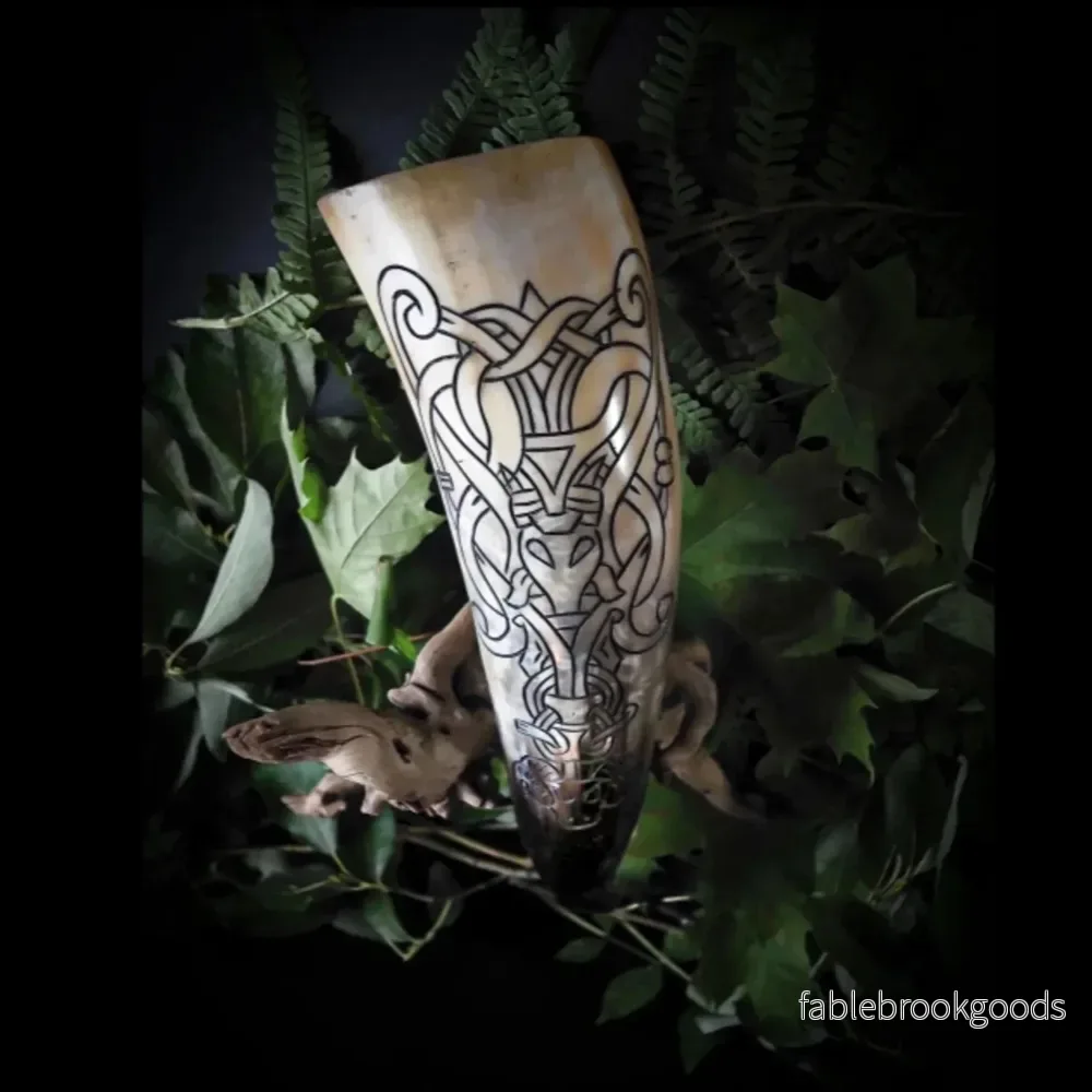 Graverat horn, Bock Graverat horn, Bock