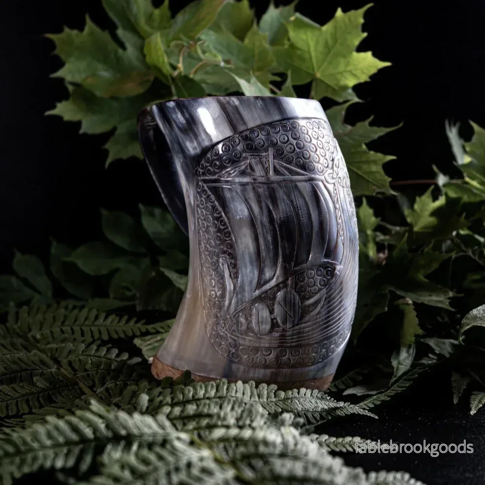 Handsnidad hornmugg, vikingskepp - Bild 2