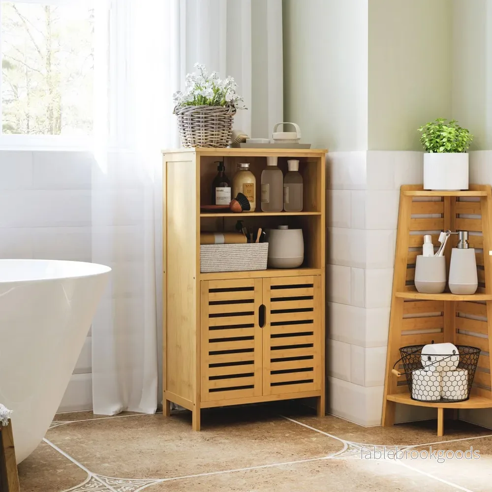 Badrumsskåp i bambu med lamelldörrar, tippskyddsdesign - Bild 2