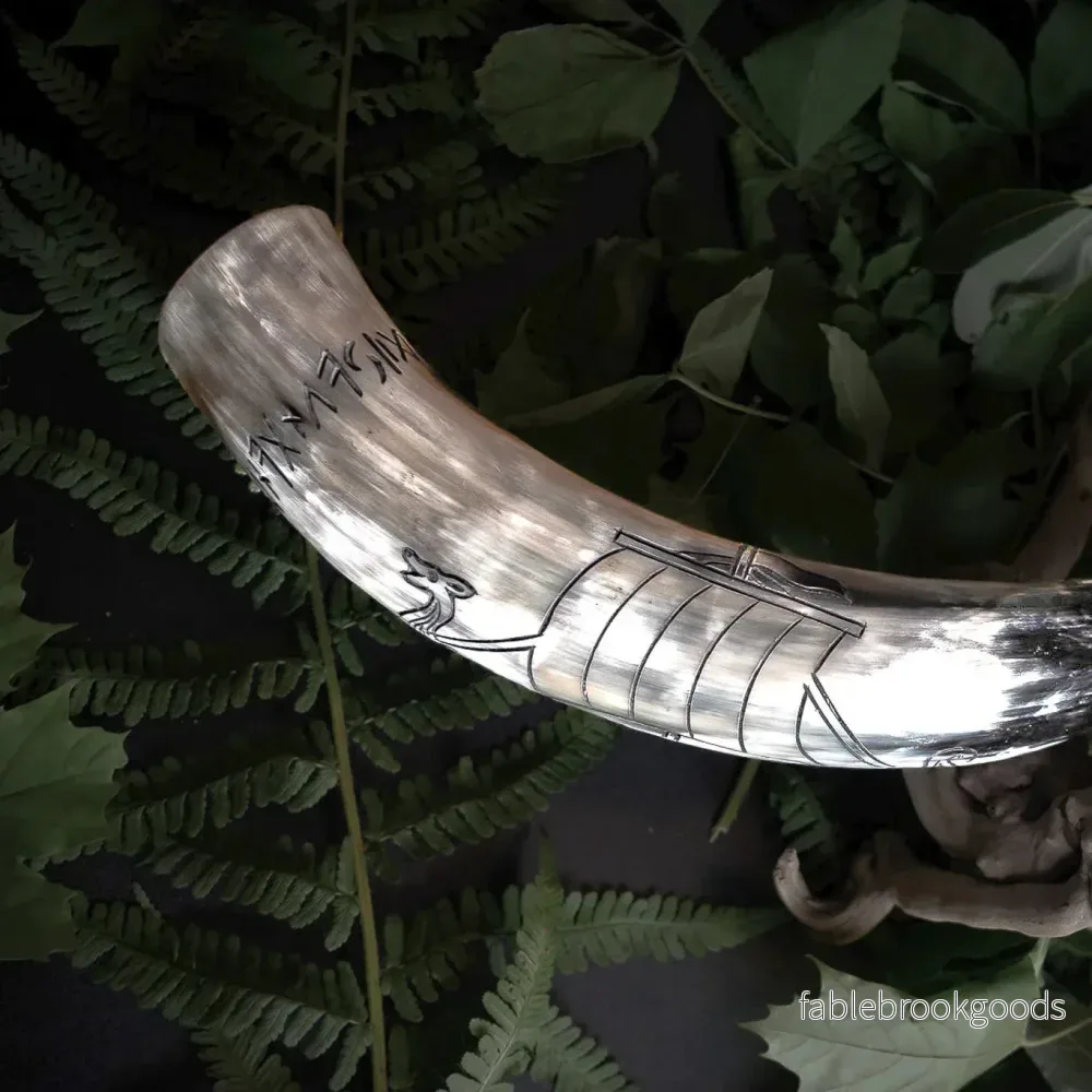 Graverat horn, Vikingaskepp - Bild 3