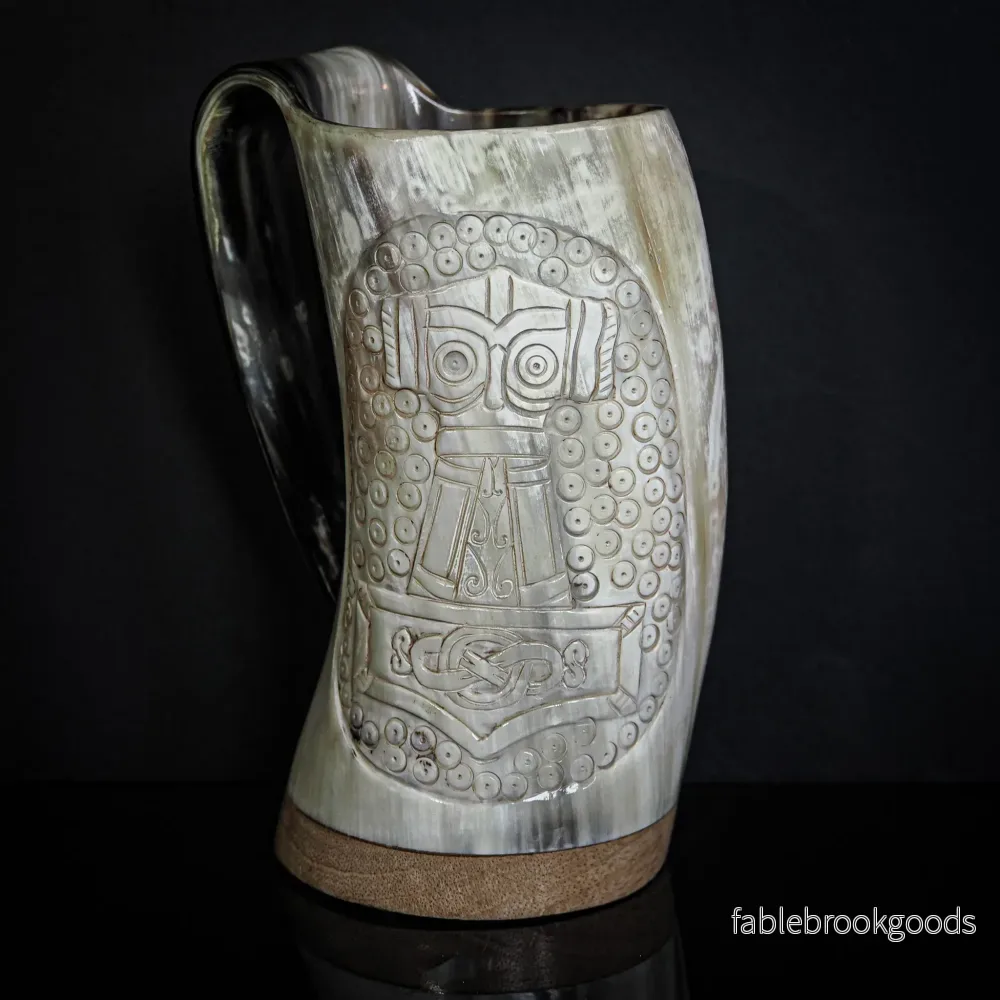 Handsnidad hornmugg, Torshammare
