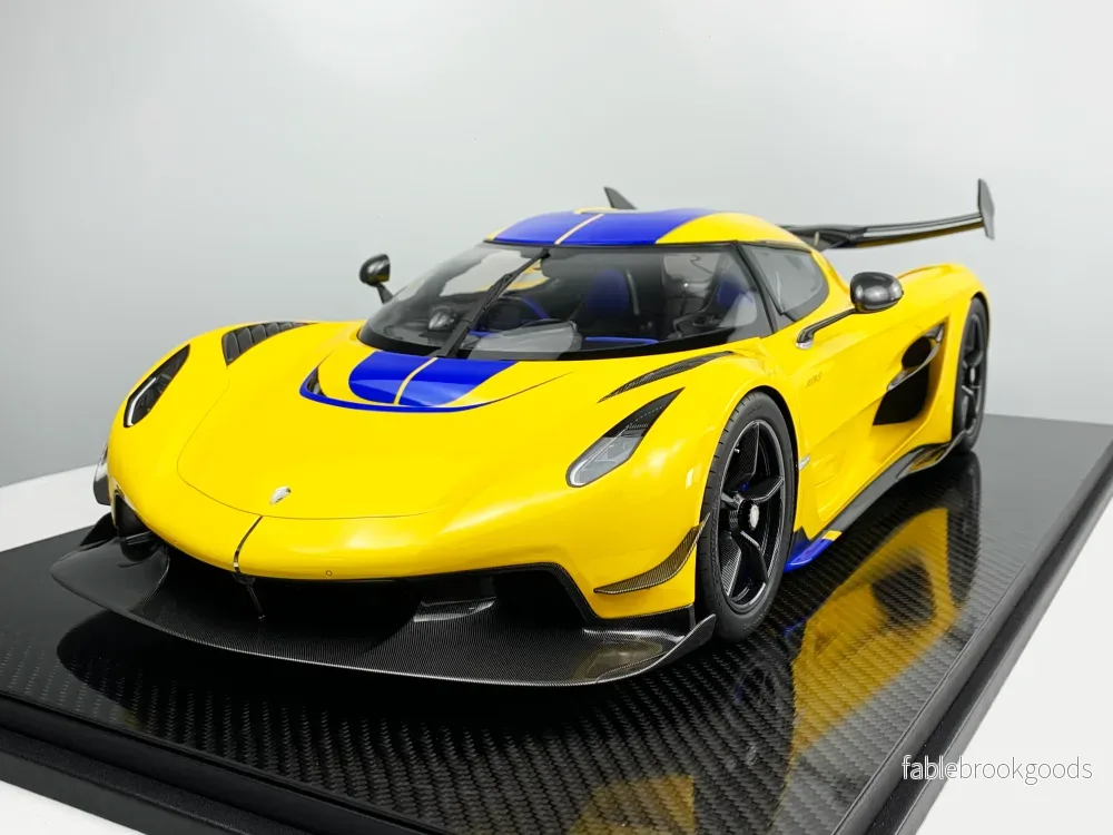 Koenigsegg Jesko – Swedish Flag Edition 1:8