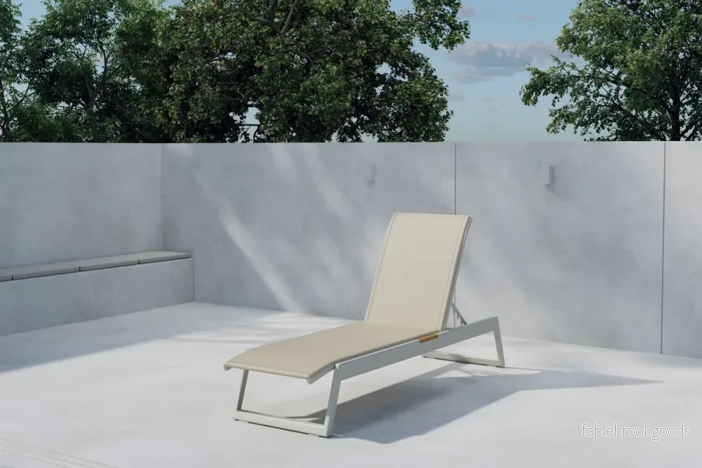 Mexico Solstolar 2-pack Beige – Justerbara Solsängar i Aluminium & Teak | Venture Home