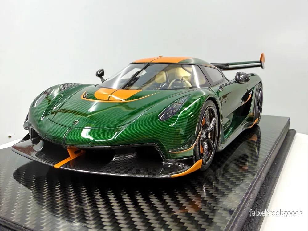 Koenigsegg Jesko – Emerald Carbon Edition 1:18