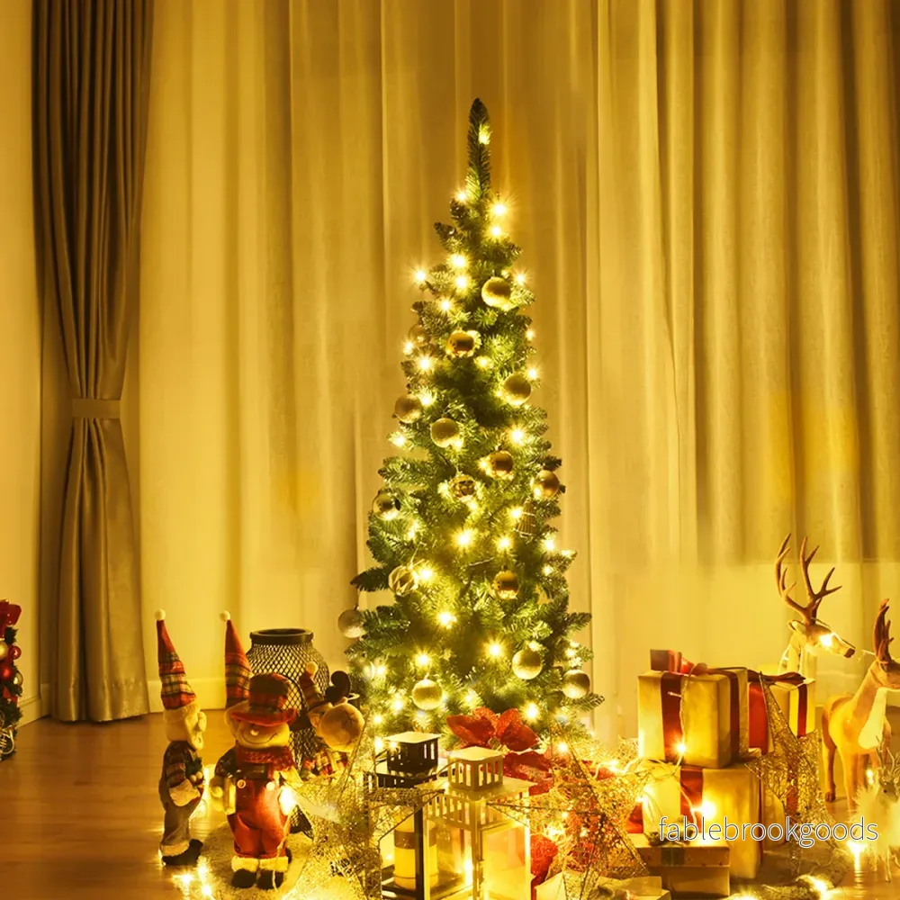 Julgran – smal med varmvita LED lampor konstgjord – 135 cm – Grön