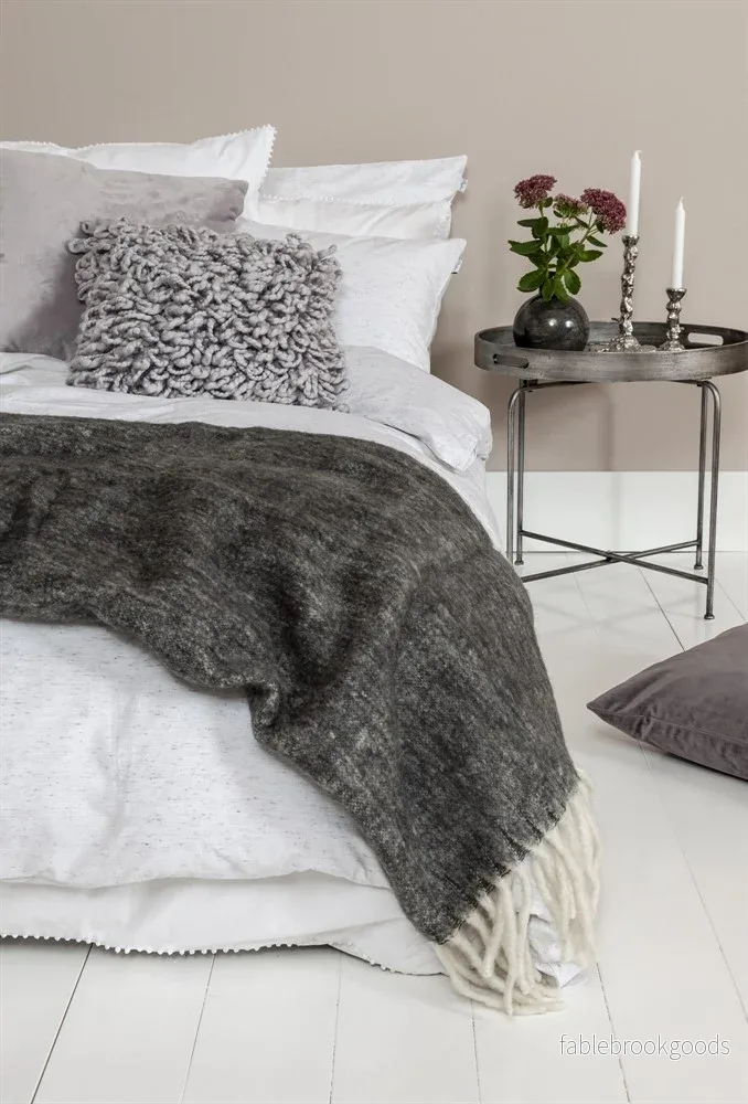 Pläd Morgan – Ullpläd med fransar från Mogihome - Bild 2