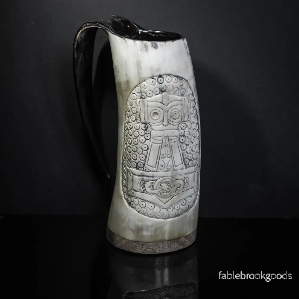 Handsnidad hornmugg, Torshammare Handsnidad hornmugg, Torshammare