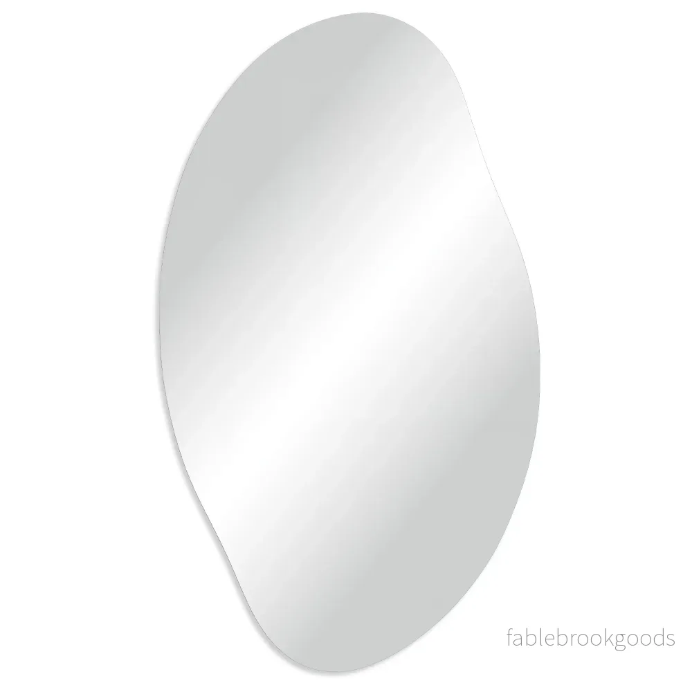 Wandspiegel – Bloemvorm – Frameloos – Asymmetrisch – 85 x 50 cm Wandspiegel – Bloemvorm – Frameloos – Asymmetrisch – 85 x 50 cm