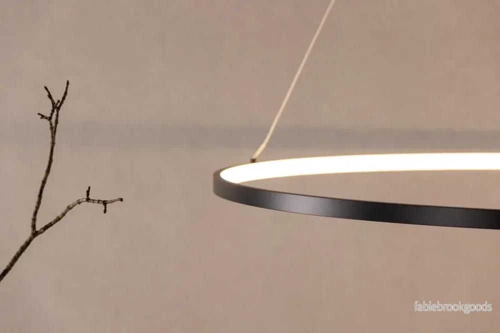 Rödäng x Josefin Lustig Taklampa Svart Ø100 cm LED | Vind - Bild 2