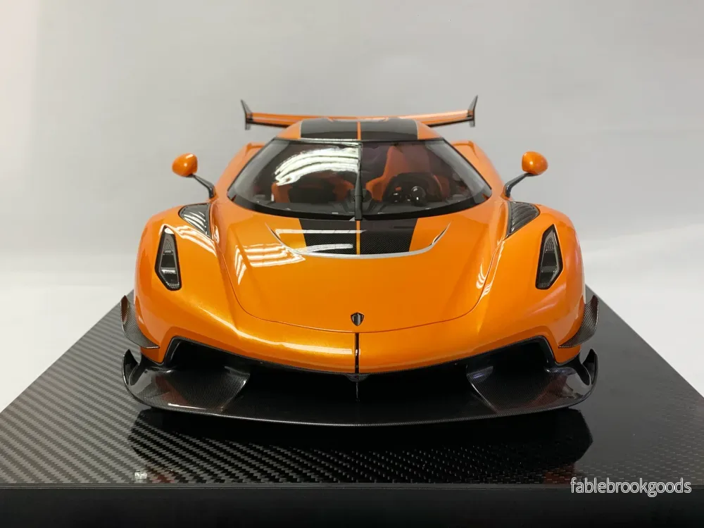 Koenigsegg Jesko – Tango Blaze Edition 1:8 - Bild 2