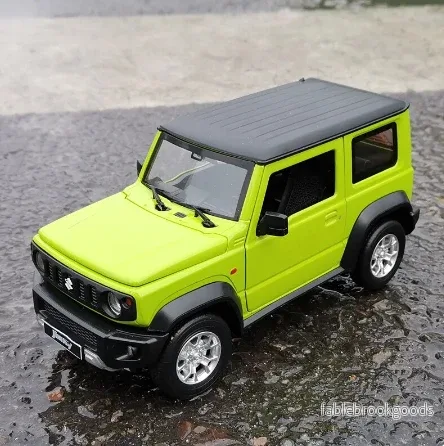 Suzuki Jimny 1:18 Diecast Metal Model Car
