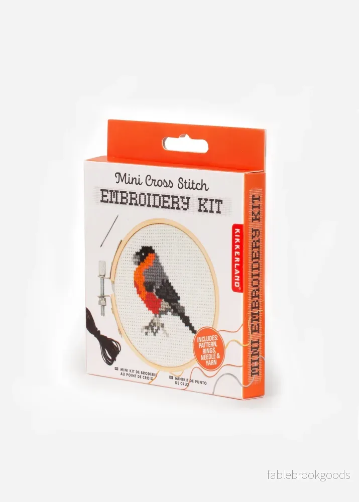 Broderikit, Fågel